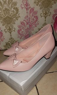 (Kategori: ) berada di . Dikirim oleh _stuff_cleopatra (ID iklan 1324781192, Gambar 1). Deskripsi: .