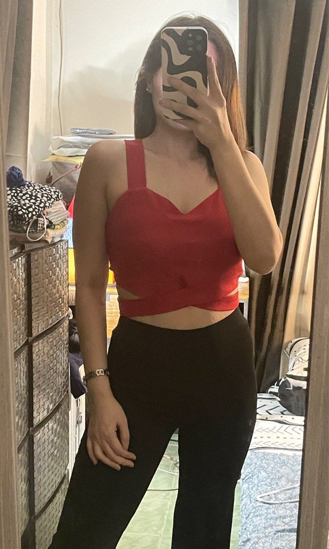 Shein Sexy Top (Category: Sleeveless) located in Cabanatuan. Submitted by daneedelion (Listing ID 1324896007, Image 1). Description: Worn once Like New No Flaws M on tag Bought in App.