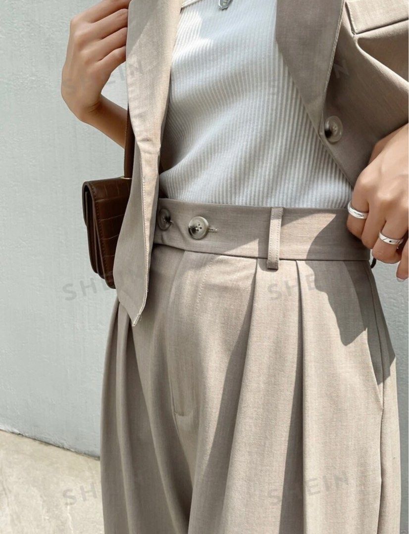 Single Button Lapel Blazer & Fold Pleated Pants Coords Set (Category: Sets or Coordinates) located in Manila. Submitted by declutter1202 (Listing ID 1324862382, Image 3). Description: Size small Waist 26 in .