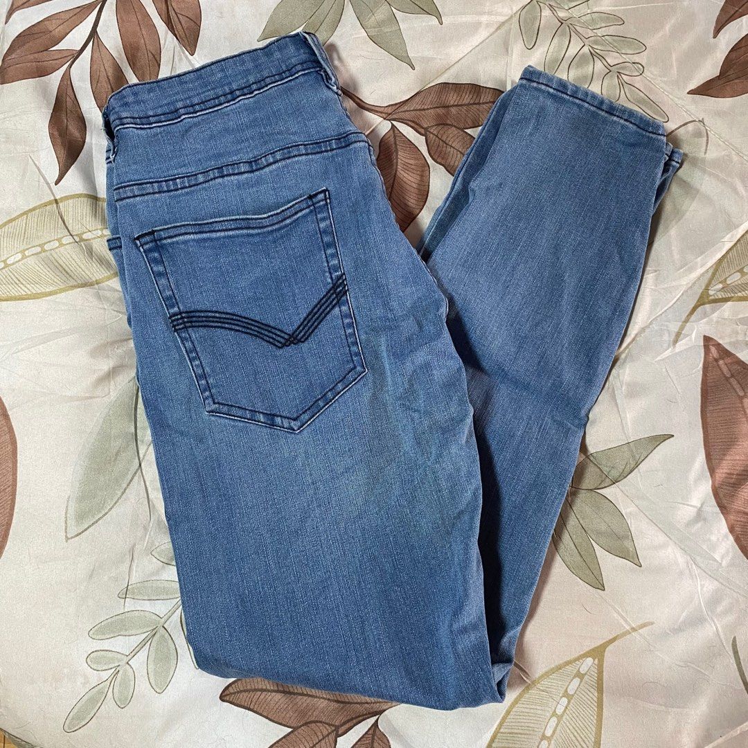 Size 31 PETROL jeans FOR MEN (Category: Jeans) located in Bocaue. Submitted by justlive (Listing ID 1324765450, Image 1). Description: 200 plus SF size 31 Decluttering .