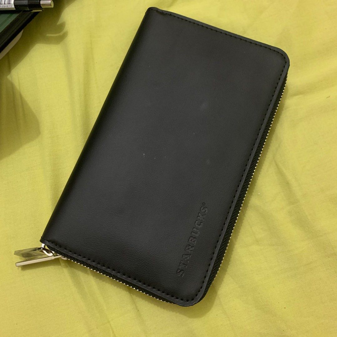 Starbucks 2021 Organizer Black (Category: Accessory Holder, Box & Organizers) located in San Pedro. Submitted by ajdeclutter (Listing ID 1324834609, Image 3). Description: Never been used. Opened to check the organizer. .