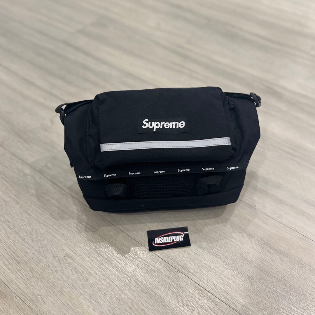 バッグ Supreme Field Messenger Bag Black Supreme Field Messenger Bag Black - SS23 - US