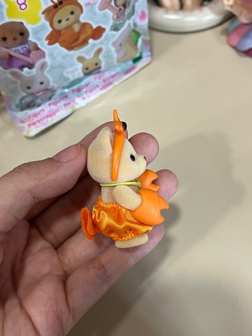 Sylvanian Families Baby Seashore Friends Series blind bag: lobster (Category: Designer & Blind Box Toys) located in Manila. Submitted by chelsellss (Listing ID 1324883316, Image 3). Description: - brand new no flaws - with original packaging.