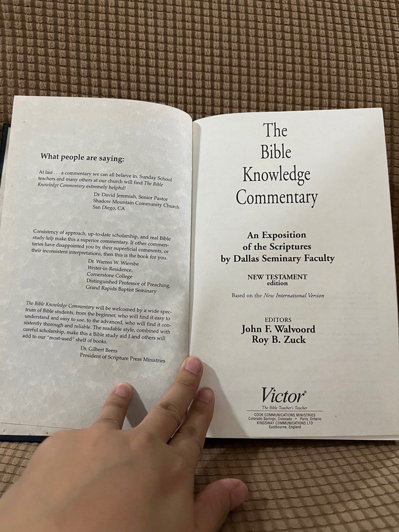 The Bible Knowledge Commentary NT (Category: Religion Books) located in San Fernando. Submitted by bella_loved (Listing ID 1324762229, Image 3). Description: The Bible knowledge Commentary New Testament. Preloved- lightly use - has few pencil markings Message us for more details .