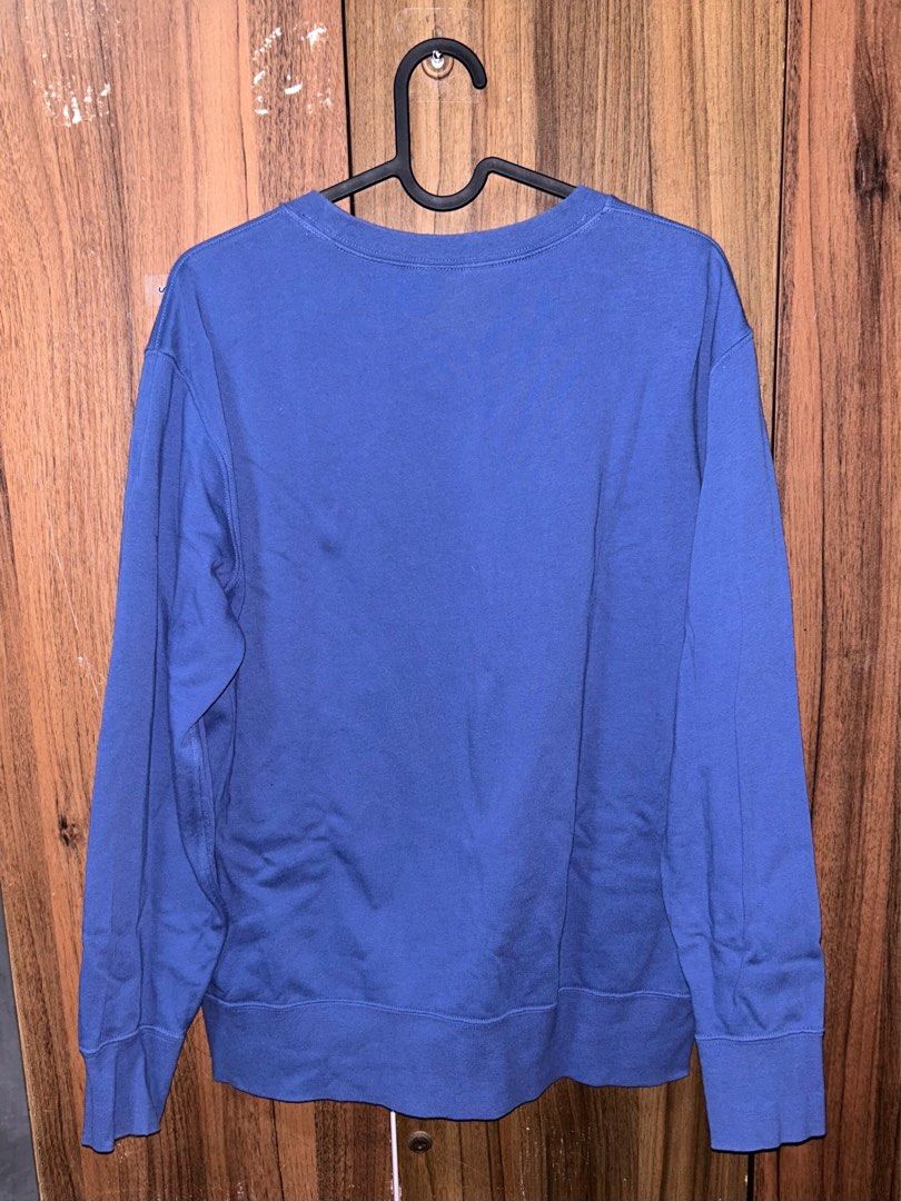 Uniqlo Sweatshirt (Category: Tshirts & Polo Shirts ) located in Lipa City. Submitted by raphael_g (Listing ID 1324861459, Image 2). Description: Uniqlo Almonds Surfboards Sweatshirt Size: Medium 21x25 Price: 350 + sf Slightly negotiable. .