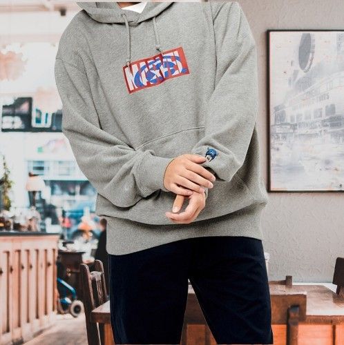 Marvel hoodie uniqlo 2025
