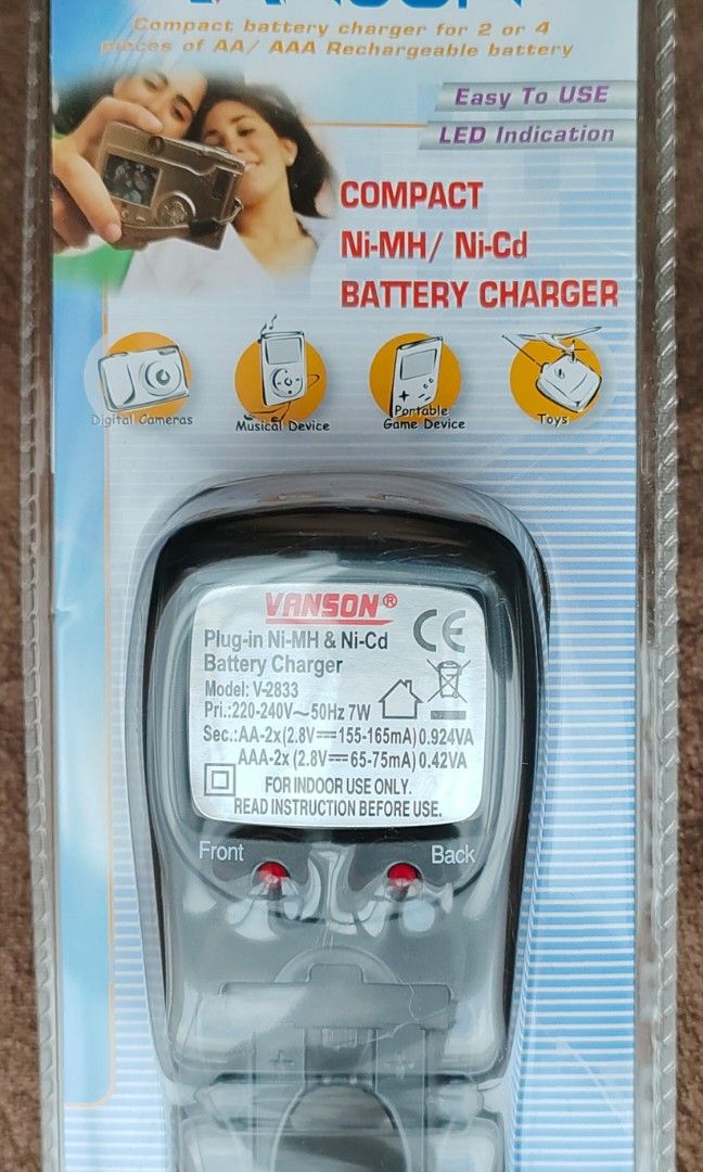 Vanson battery charger, Photography, Photography Accessories, Batteries