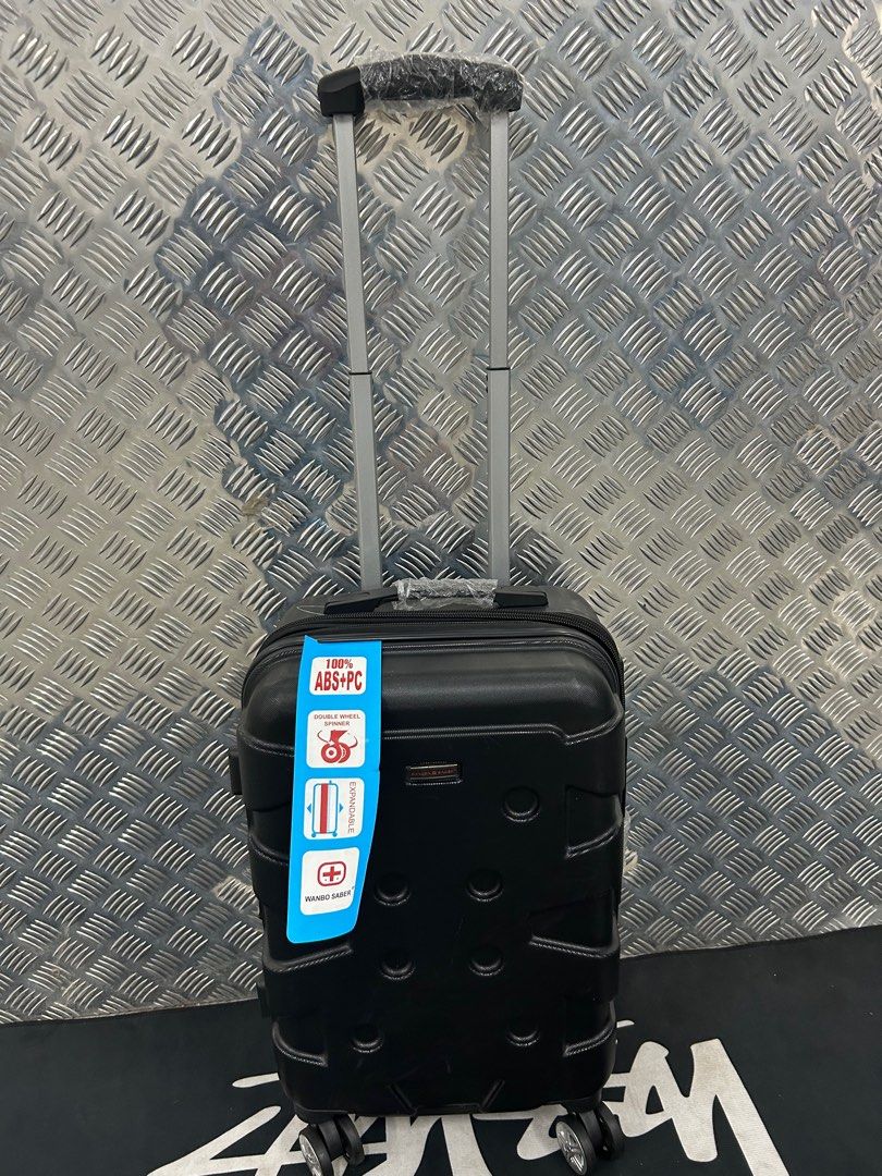 Wenger saber suitcase best sale