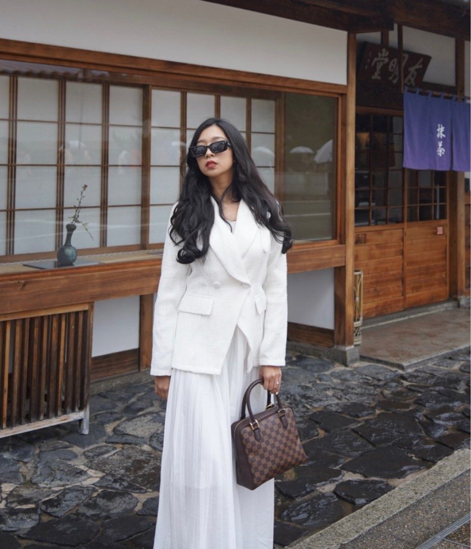 White blazer and skirt set (Category: Coats, Jackets and Outerwear) located in Paranaque City. Submitted by nikkax (Listing ID 1324777170, Image 1). Description: Blazer only - 600 Skirt only - 500 Set - 900 Perfect for travelling.