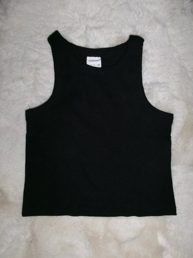 Zara black sleeveless cropped top (Category: Sleeveless) located in Manila. Submitted by saintizzy (Listing ID 1324898018, Image 1). Description: 🏷️ 11-12 y/o from the kids’ section ⭐️ Worn twice only ⭐️ Stretchable ⭐️ Can fit xs-s ⭐️ No issues .