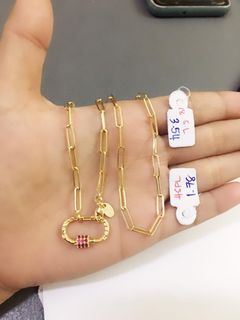 (Category: ) located in . Submitted by yourfashionthrifter (Listing ID 1324934782, Image 1). Description: .