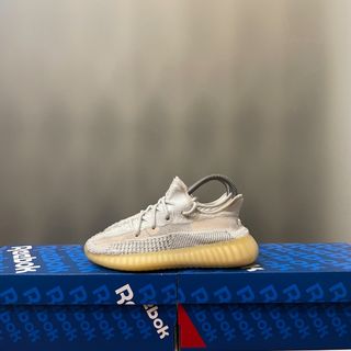 Harga adidas yeezy di indonesia shop
