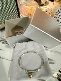 由 yao_yao_ (刊登 ID 1324981621，圖片 1) 提交，位於 的 (類別：)，說明：。