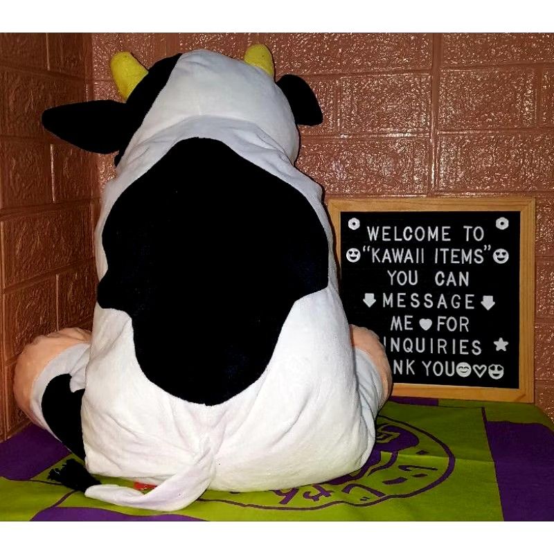 Amuse Big Cow Toreba Jumbo Plush (Category: Plushies & Soft Toys) located in Manila. Submitted by kawaii_items_stuffed_toys (Listing ID 1325101526, Image 3). Description: Brandnew with paper tag Amufun Toreba Big Cow Bulky and Huggable Height 21inches/53cm Length 18inches/46cm Width 11inches/28cm Just message me if you ever want to see more pictures of the item, I'm more than glad to assist you..