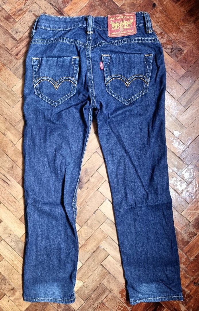 Authentic Levi's Jeans Button Fly Size 29 (Category: Jeans) located in Makati City. Submitted by RedStore (Listing ID 1324955453, Image 2). Description: Authentic Levi's Jeans Button Fly Womens/Unisex Code C182 Slightly used No issues Excellent condition dimensions: L-32 W-29 Php400 makati pickup lalamove/shipping c/o buyer text/call: 0929 956 0779.