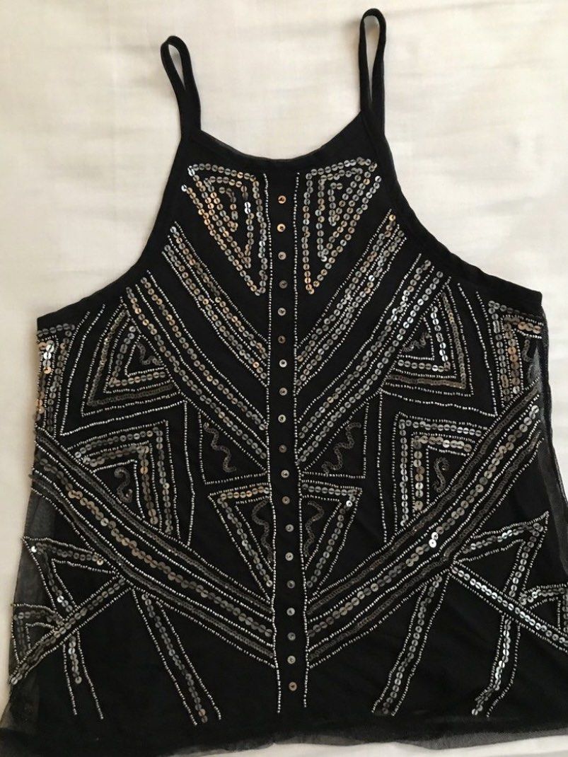 Authentic Pull&Bear blouse (Category: Blouses) located in Petaling Jaya. Submitted by barbaralee61 (Listing ID 1325031335, Image 1). Description: .