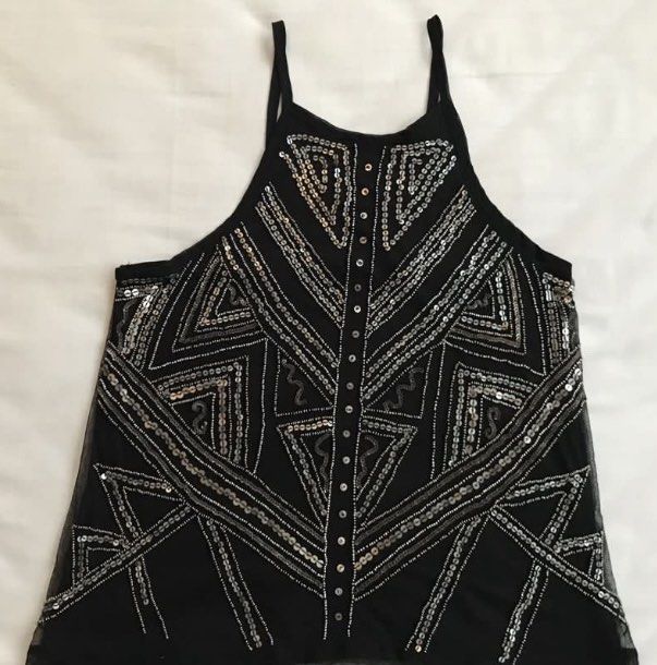 Authentic Pull&Bear blouse (Category: Blouses) located in Petaling Jaya. Submitted by barbaralee61 (Listing ID 1325031335, Image 2). Description: .