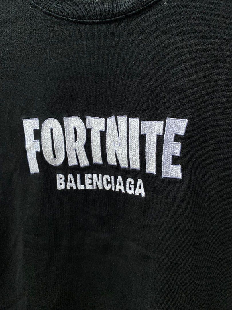 Balenciaga X Fortnite (Category: Shirts) located in Silay City. Submitted by thriftdemic.ph (Listing ID 1325038267, Image 3). Description: “ Balenciaga X Fortnite “ Size : Width: 20 Length: 27.5 Size Tag : Medium “ Best Fit Medium ” Condition : 9.5/10 “Excellent Condition” ColorRate : 9.5/10 Issue : None “ Need Wash “ Price : 1800 + Shipping fee❗️.