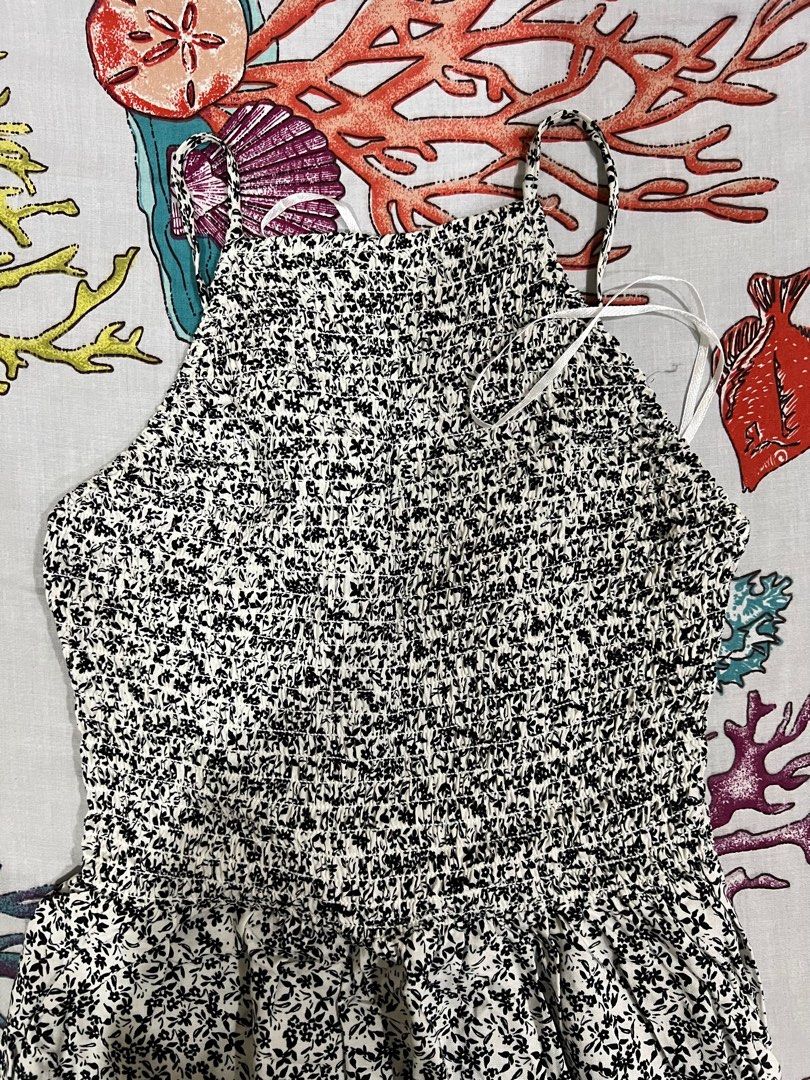BERSHKA B&W FLORAL MINI SELF-TIE BACKLESS DRESS, Women's Fashion, Dresses &  Sets, Dresses on Carousell