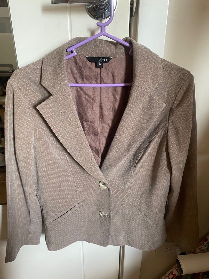 Brown Striped Blazer (Category: Others Tops) located in Pasig City. Submitted by fromfrances (Listing ID 1324961494, Image 1). Description: Brown pin-striped blazer Thrifted but I never wore it. No flaws Fits S (not as long as regular blazers lang) .