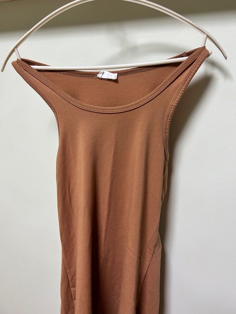 Clothes (Category: Blouses) located in Singapore. Submitted by rynniee_ (Listing ID 1325045331, Image 3). Description: Quote your own price - the more you buy , more discount .