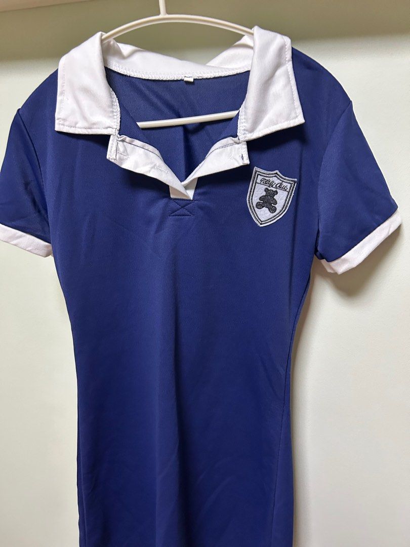Clothes (Category: Blouses) located in Singapore. Submitted by rynniee_ (Listing ID 1325045331, Image 5). Description: Quote your own price - the more you buy , more discount .