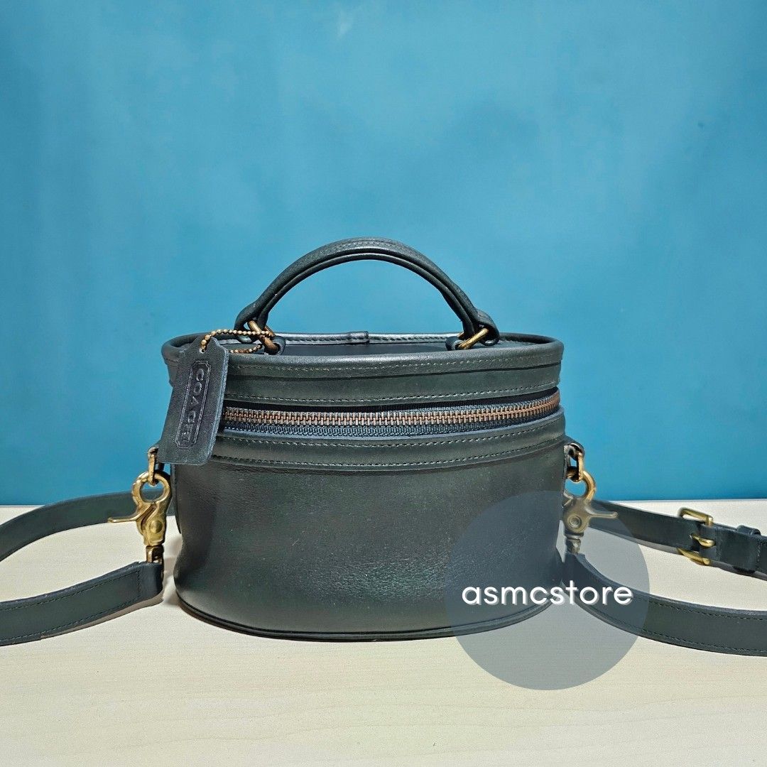 Coach Vintage Trail in Bottle Green (Category: Luxury Bags & Wallets) located in Marikina City. Submitted by asmcstore (Listing ID 1324937241, Image 2). Description: Coach Vintage Trail in Bottle Green Made in the United States October 1994 **RIBBON CHARM NOT INCLUDED** **These are VINTAGE/PRELOVED bags signs of usage might be present** **Bags are cleaned and conditioned**.