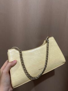 (Category: ) located in . Submitted by farishajer (Listing ID 1325073285, Image 1). Description: .