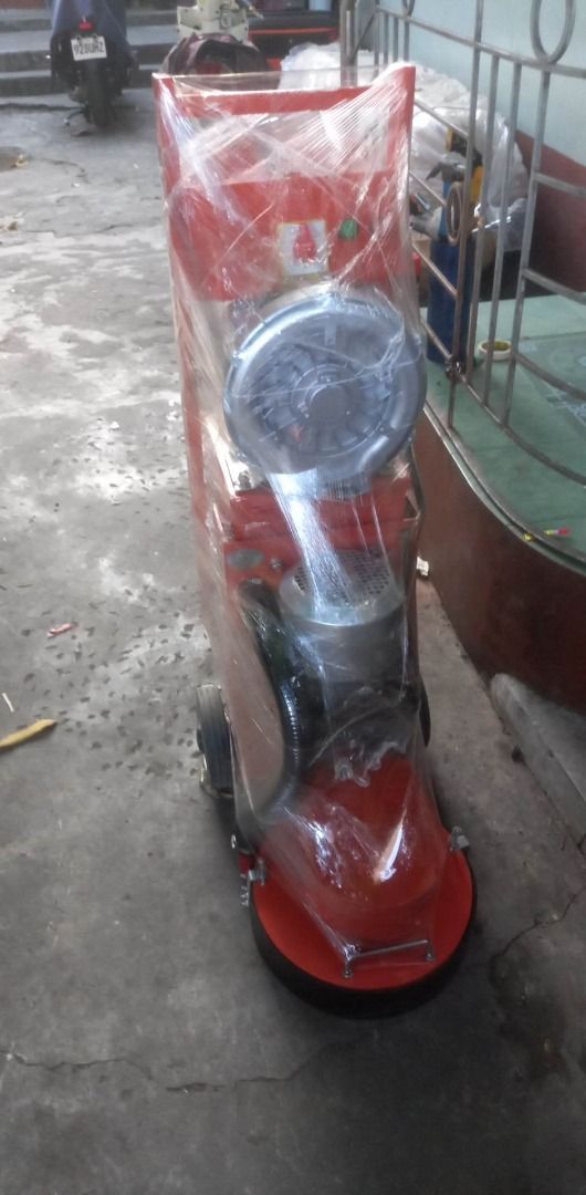 Construction Floor Concrete polisher Concrete Grinder Machine (Category: Construction Tools & Equipment) located in Caloocan City. Submitted by ultimateni42771 (Listing ID 1324934149, Image 2). Description: ✅ Guaranteed lowest price ✅ Quality products ✅ Big discount for bulk orders ✅ 100% LEGIT TRUSTED SUPPLIER! ✅ With Complete Legal Documents ✅ BIR Registered Weight 130 KGS 286 LBS Voltage 380 V 380 V Power 3 KW 4 HP Levelling Depth 1-3 mm 0.25-
