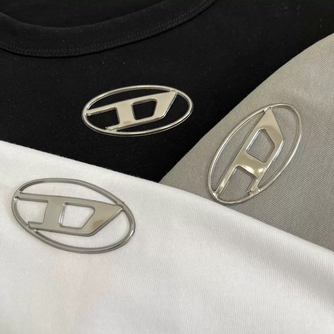 Diesel Unisex Metal Logo T Shirt, Men's Fashion, Tops Sets