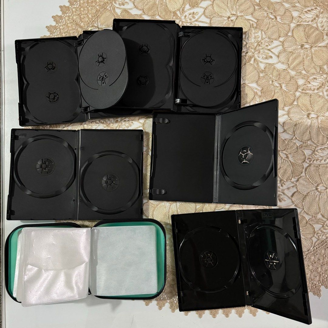 Disc CD DVD Storage Organizer (Category: Storage Boxes & Baskets) located in Las Pinas. Submitted by avic_c (Listing ID 1324935956, Image 1). Description: You can storage 40 pieces in this portable bag and protective cases RFS decluttering.