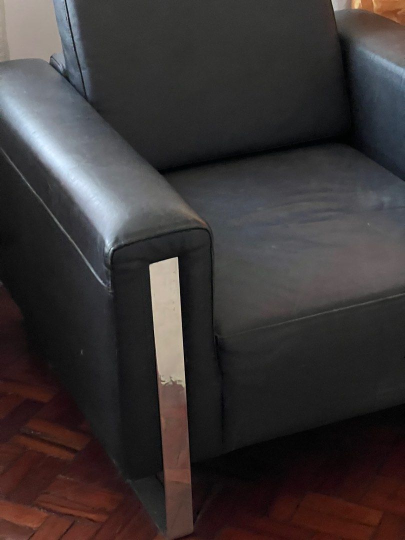 Full grain leather sofa chair (Category: Chairs) located in Quezon City. Submitted by fishonsand (Listing ID 1324969591, Image 3). Description: Minimalist le corbusier mid century feels. Genuine soft leather that envelopes you when you take a seat. Beautiful condition. Demands space and attention. Pickup at Batasan, QC.