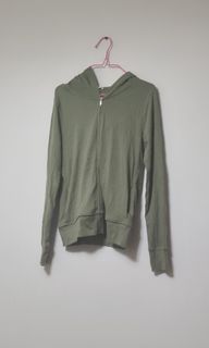 （分類：）位於 。 由 hksellingstore 提交（商品編號 1325069830，圖片 1）。簡介： 。