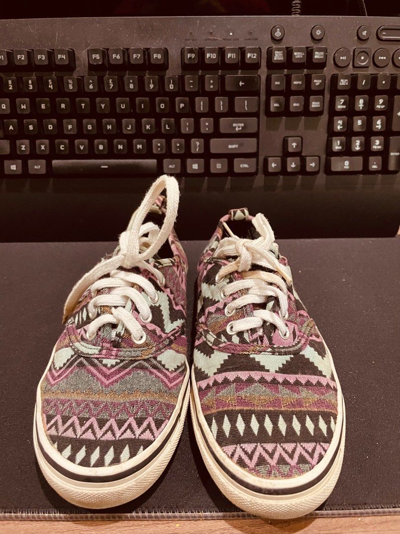 H M Divided Like vans but 5x cheaper
