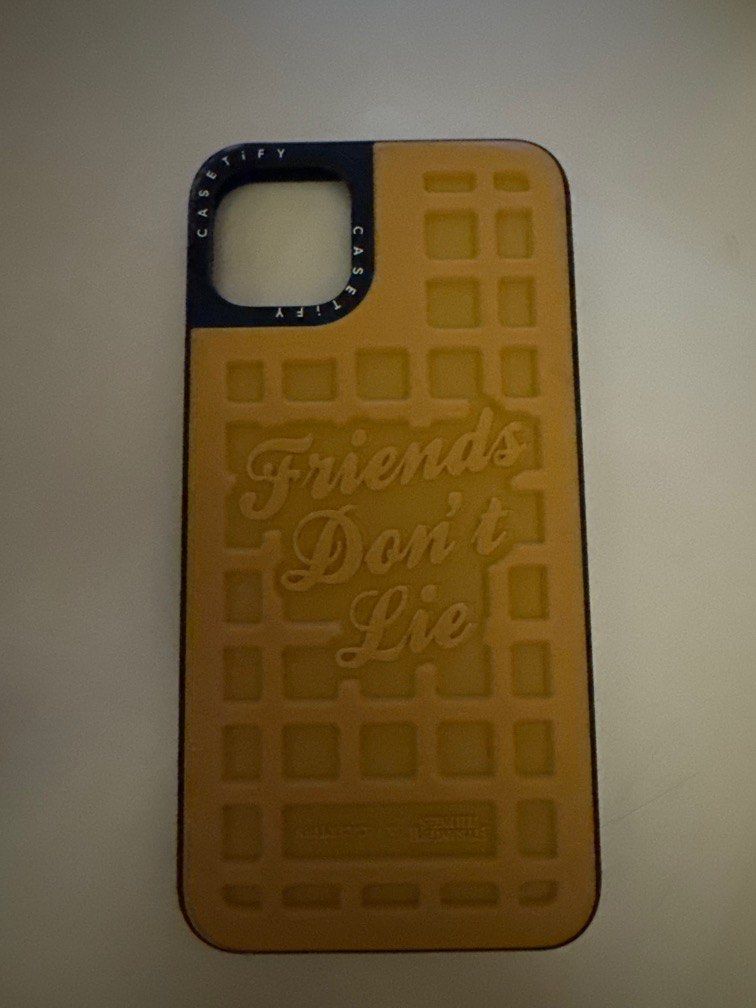 Casetify Stranger Things Waffle Case IPhone 11 Pro Max Casetify X Stranger  Things 餅乾手機套, 手提電話