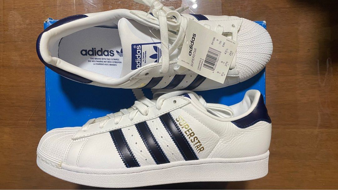 Logo kasut adidas top