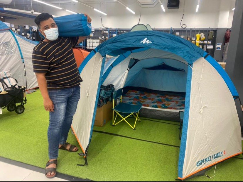 Khemah Quechua Aprenaz, Sports Equipment, Hiking & Camping on Carousell