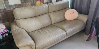 (Category: ) located in . Submitted by simyang93376497 (Listing ID 1324945356, Image 1). Description: .