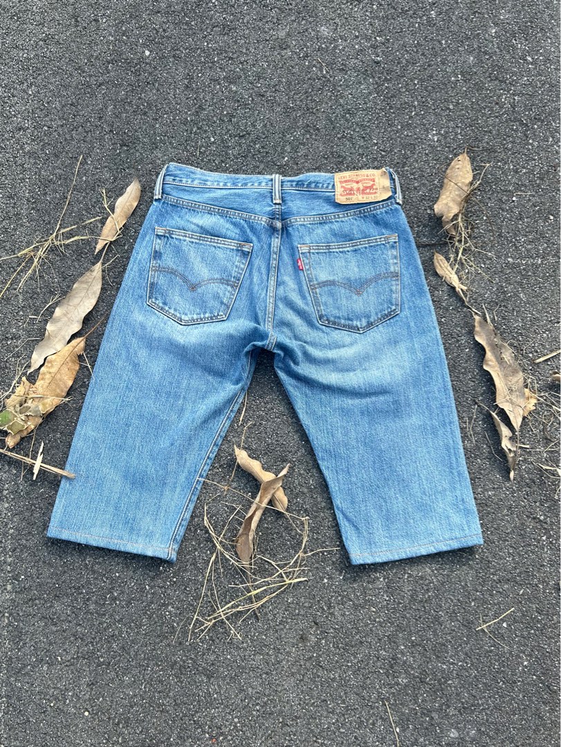 LEVI S half pants 3quarter Men s Fashion Bottoms Jeans on Carousell