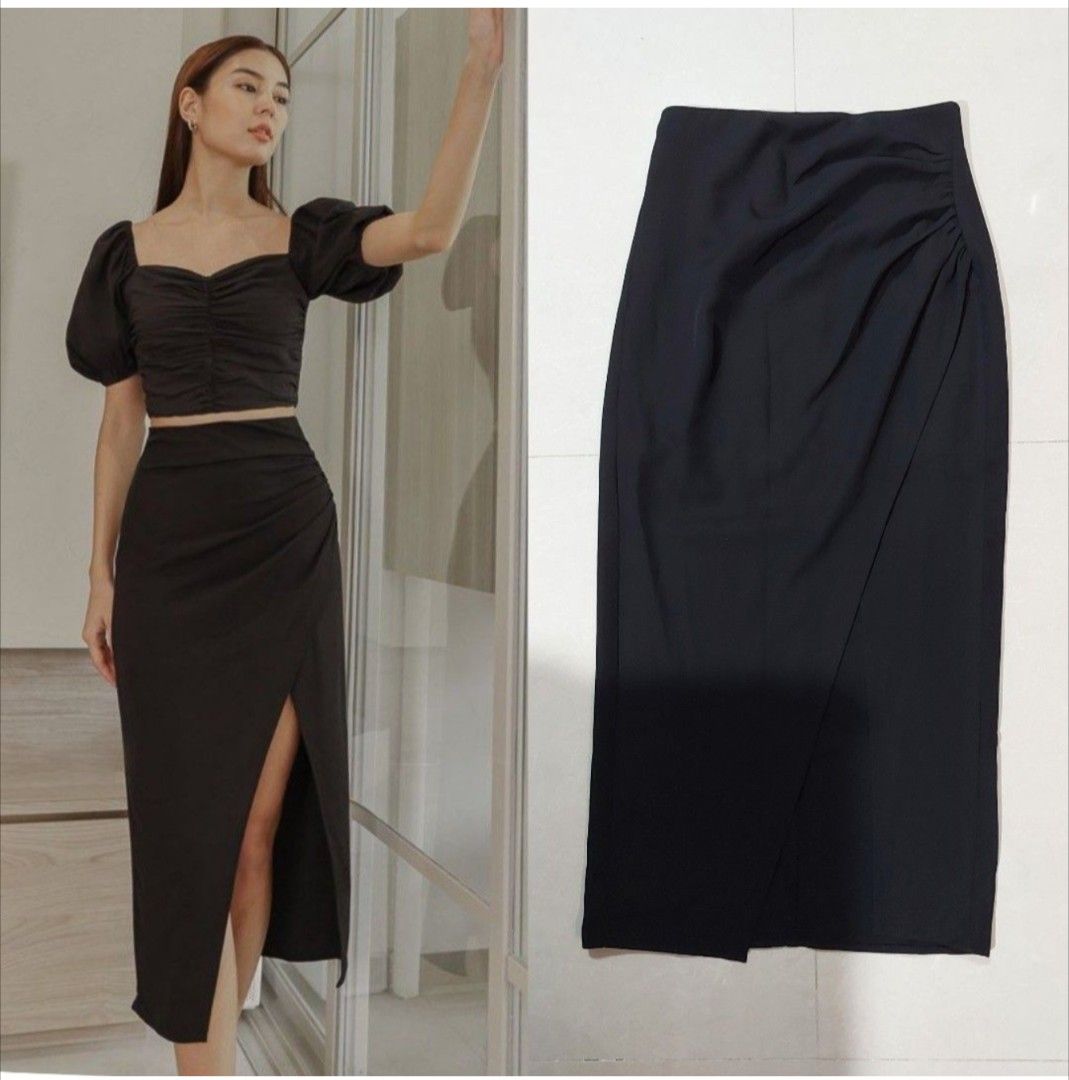 Lovet Vena wrap side ruched Black Skirt, Women's Fashion, Bottoms