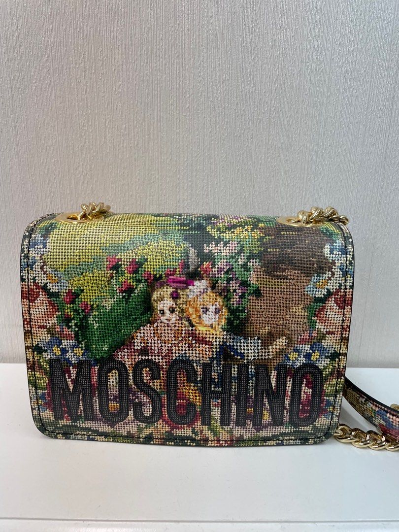 Moschino Anime s bag