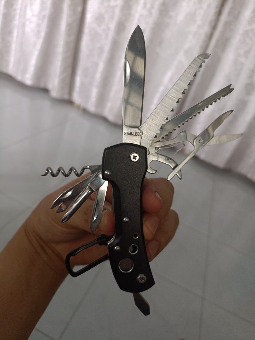 multiple tools (Category: Other Home Appliances) located in Singapore. Submitted by CubeToySG (Listing ID 1324989990, Image 3). Description: small price $5 medium price $8 big price $20.