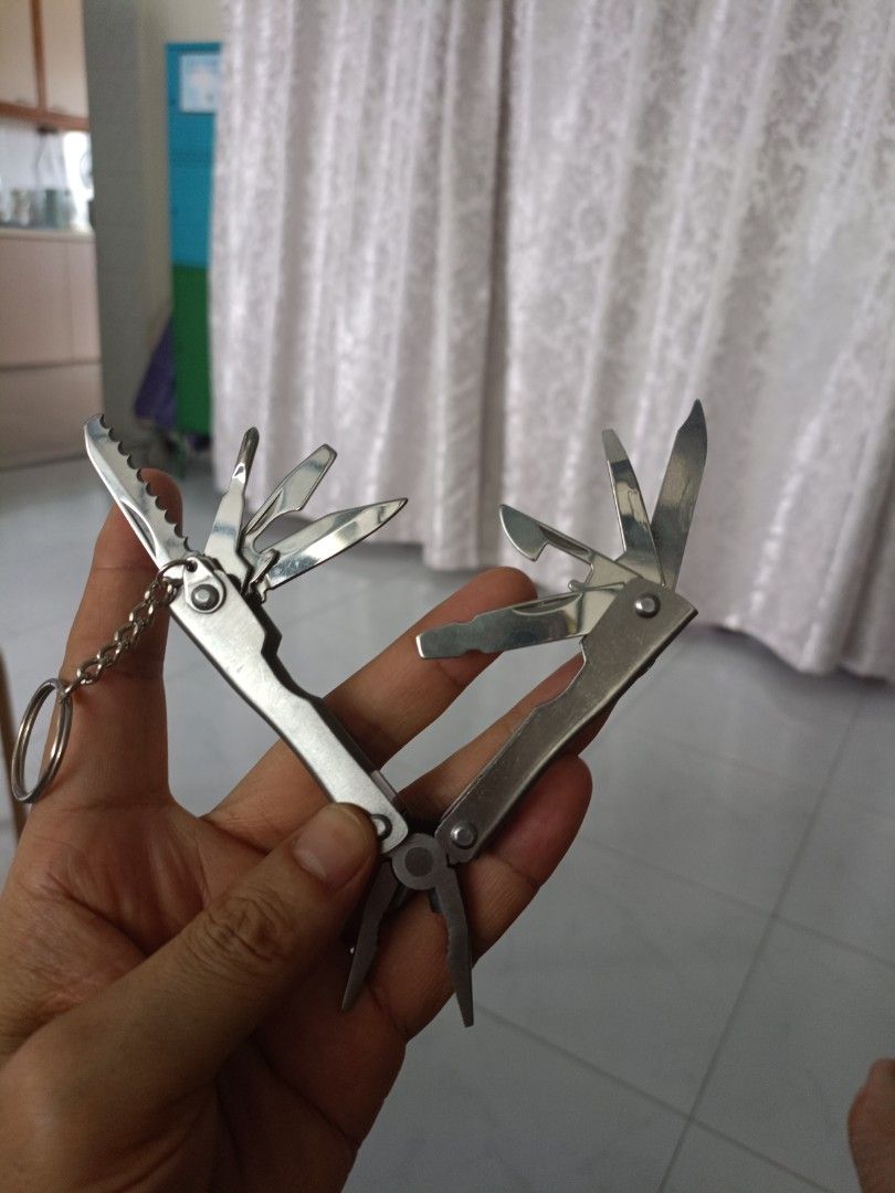 multiple tools (Category: Other Home Appliances) located in Singapore. Submitted by CubeToySG (Listing ID 1324989990, Image 8). Description: small price $5 medium price $8 big price $20.