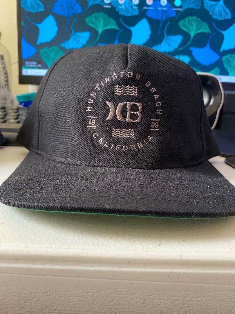 NB & Hurley (Category: Caps & Hats) located in Las Pinas. Submitted by jas_items (Listing ID 1324935149, Image 2). Description: for sale snapback cap NEW BALANCE HURLEY 9/10 CONDITION ISSUE: SNAPBUTTON 600 aspack!! SAGOT NYO DELIVERY FEE MEET UP location: bacoor cavite.