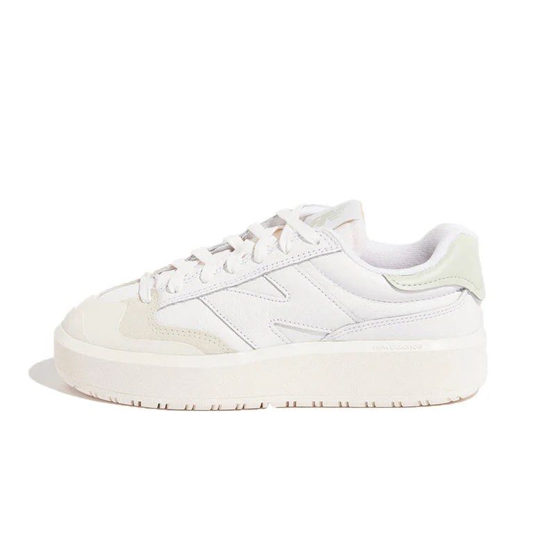 New Balance CT302 SG White/Green (Category: Sneakers) located in Manila. Submitted by danacs.od (Listing ID 1325068802, Image 2). Description: SRP: ₱6500 Bought for: ₱4500 during NB store sale Rfs: di nagagamit Used twice lang .