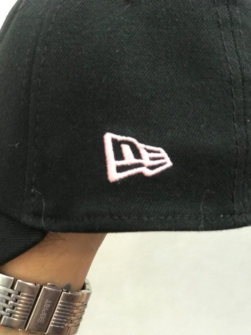 New Era 39Thirty N.Y YANKEES (Category: Caps & Hats) located in Pasig City. Submitted by viktonline (Listing ID 1324996182, Image 2). Description: Used twice only.