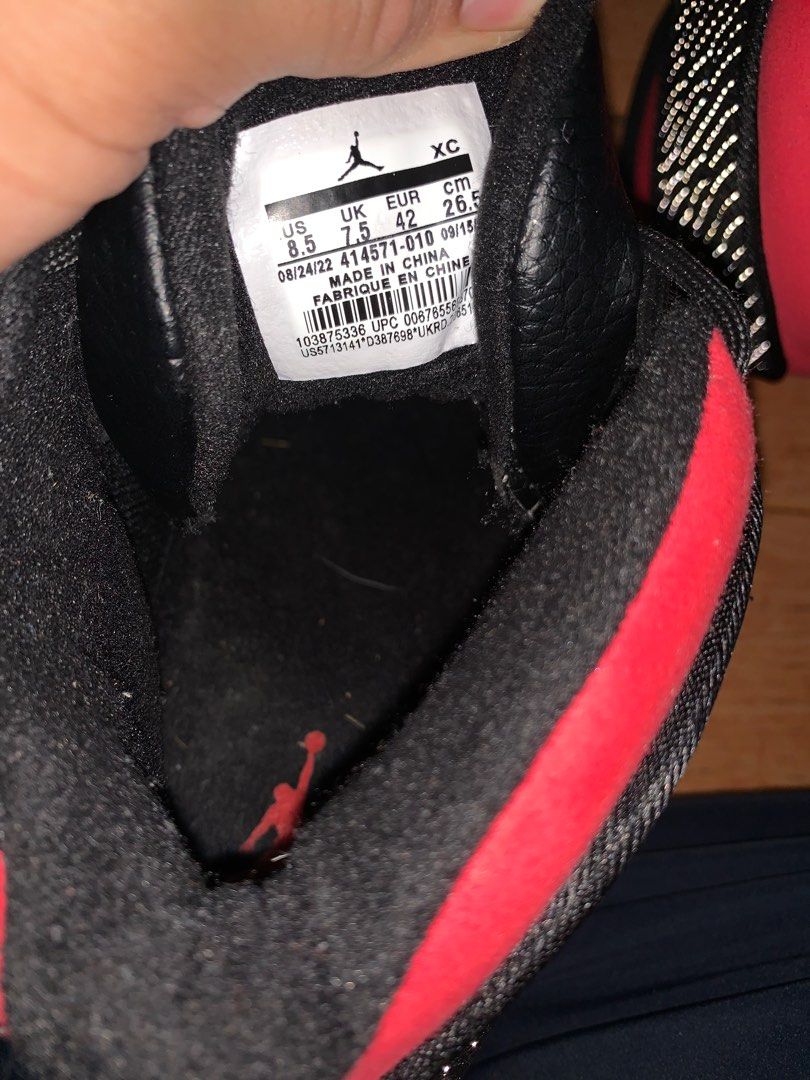 Nike Air Jordan 13 BlackRed (Category: Sneakers) located in Baguio. Submitted by okidoki_24 (Listing ID 1325053183, Image 2). Description: Nike Air Jordan 13 BRED, lightly used like new.