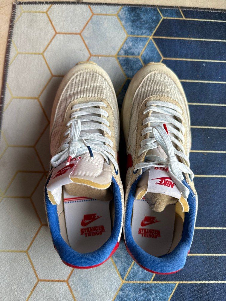 Nike stranger things air tailwind us8.5