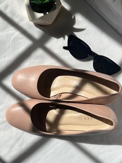 (Category: ) located in . Submitted by risypreloved (Listing ID 1325074604, Image 1). Description: .