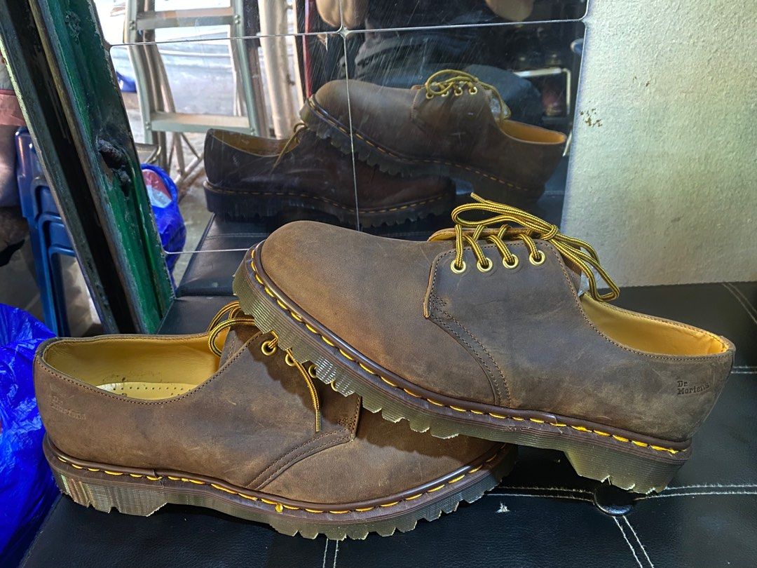 Martens 146 crazy horse hotsell
